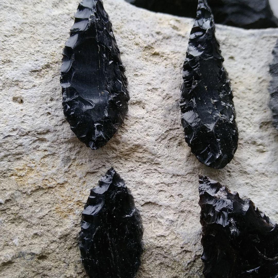 縄文時代石器　模写　　黒曜石　サヌカイト　　　210　パワーストーン