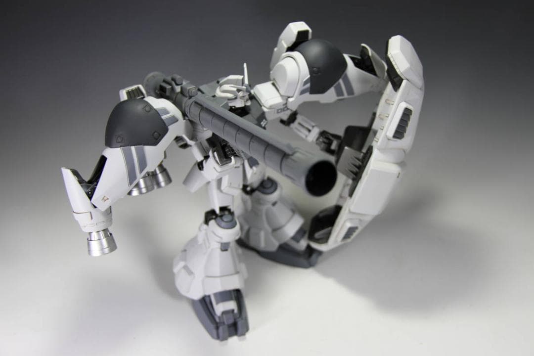 [塗装済完成品]MG 1/100RX-78GP02Aガンダム試作2号機サイサリス