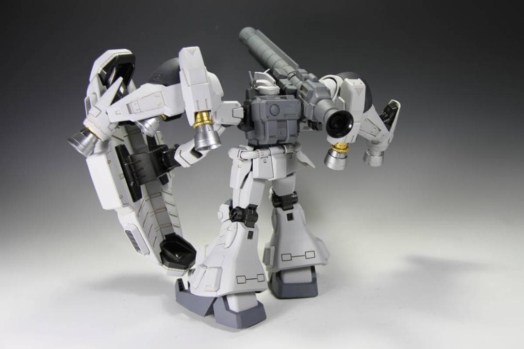 [塗装済完成品]MG 1/100RX-78GP02Aガンダム試作2号機サイサリス