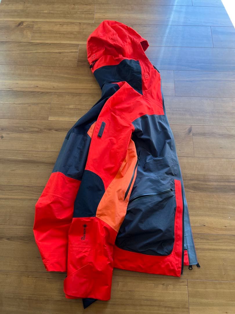 Peak performance Vertical Pro ピークパフォーマンス