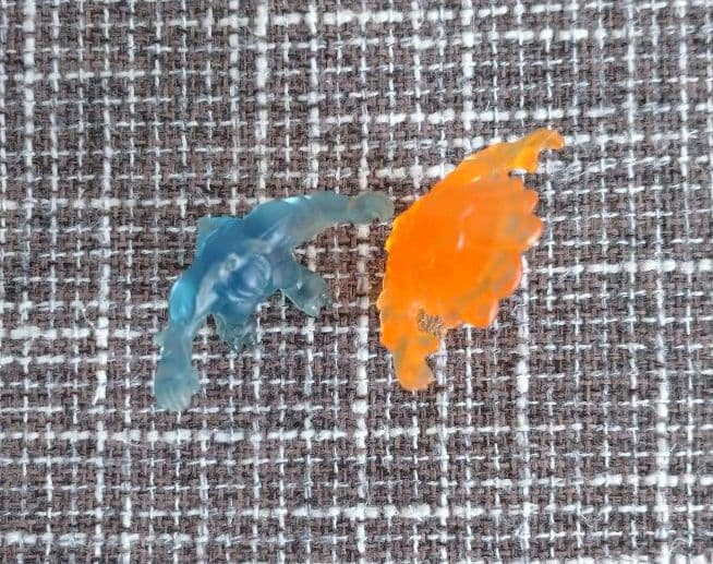 仮面ライダーBLACK 消しゴムフィギュア2体（ハチ怪人・アネモネ怪人）