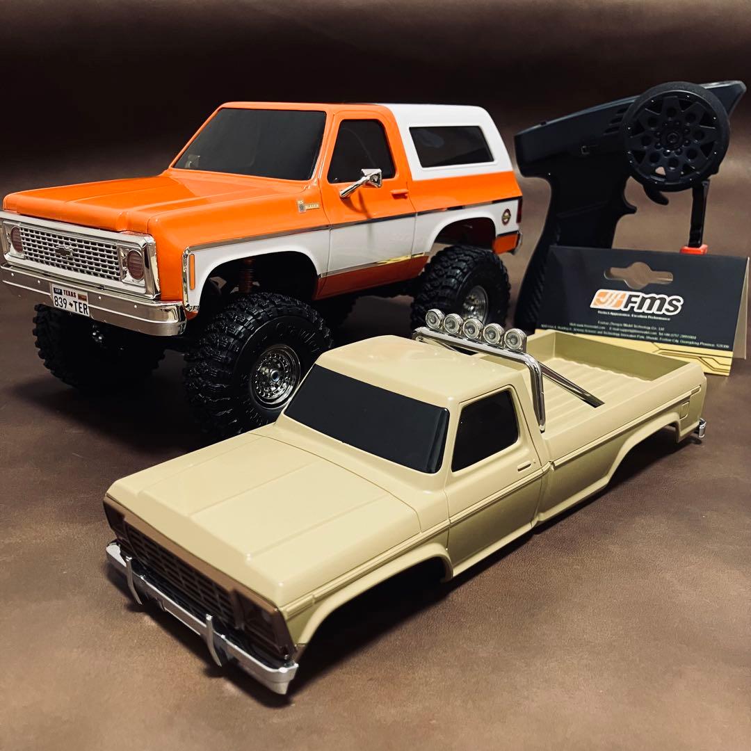 【FMS】 1/24 シボレー ブレイザー k5 セット　スマッシャーボディ付き