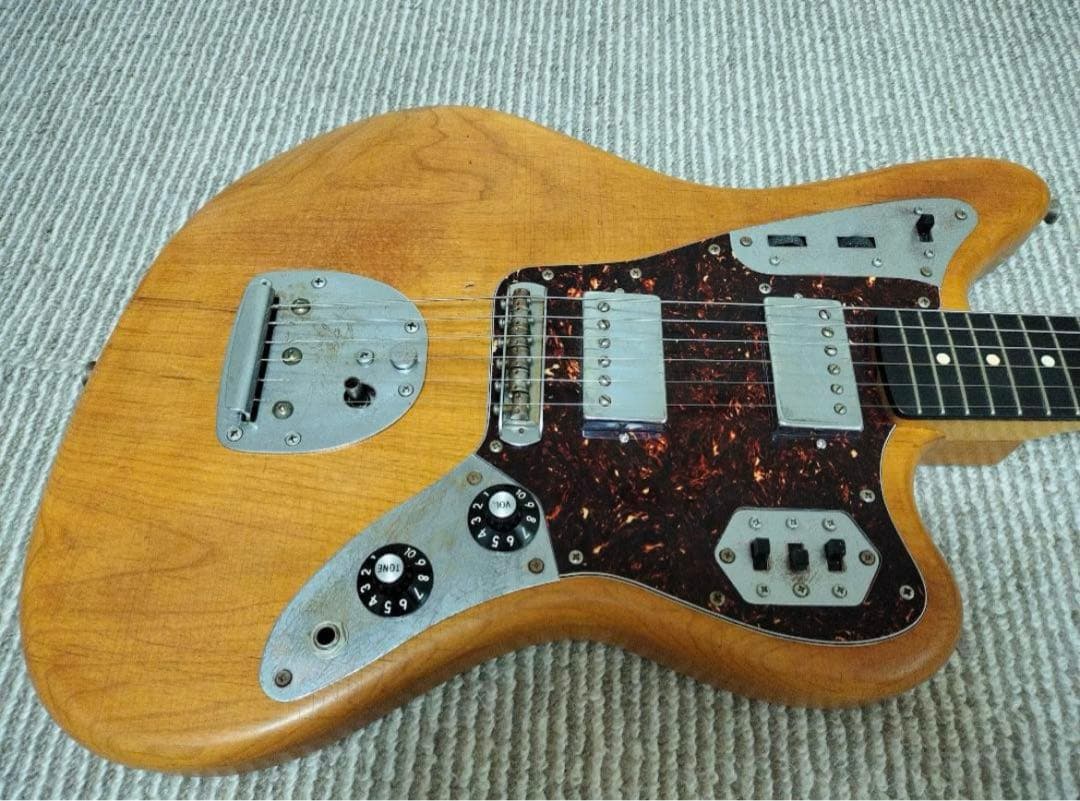 ［美品］ハンドメイド　ジャガー　エレキギター