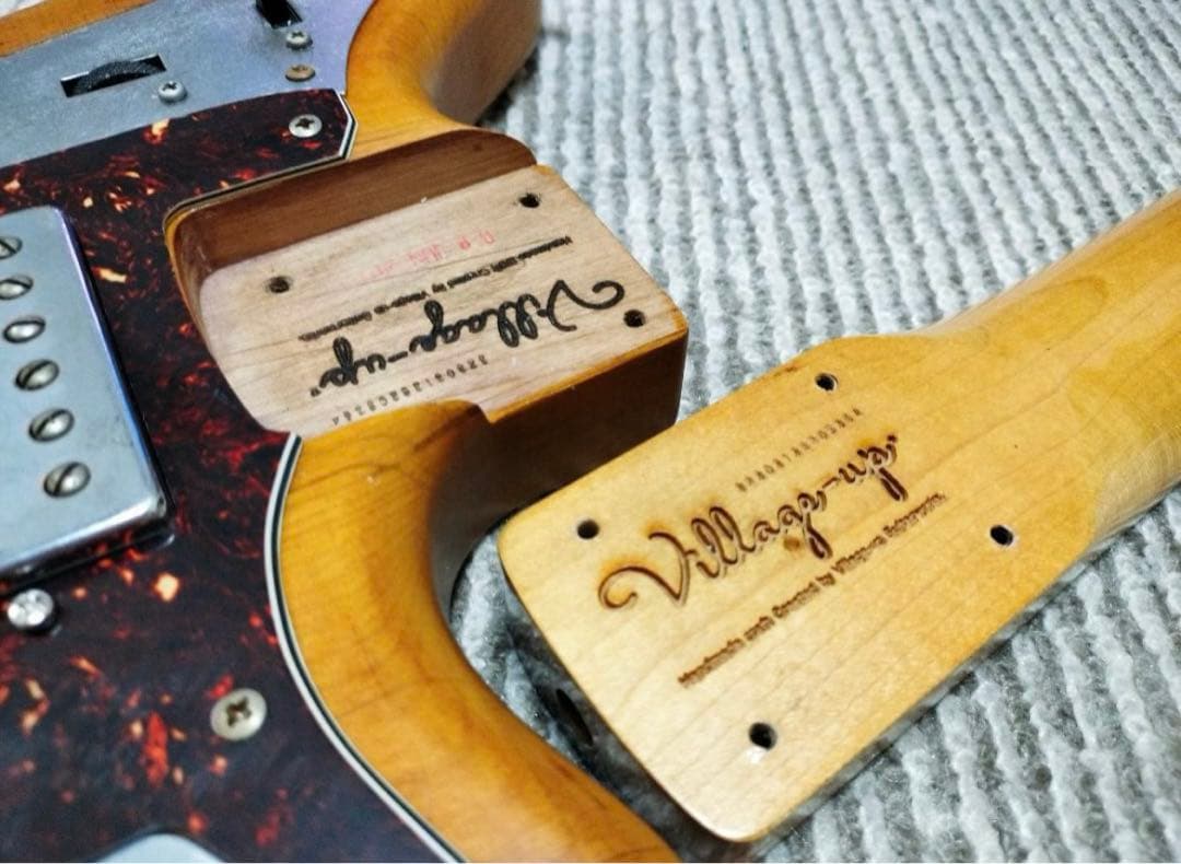 ［美品］ハンドメイド　ジャガー　エレキギター