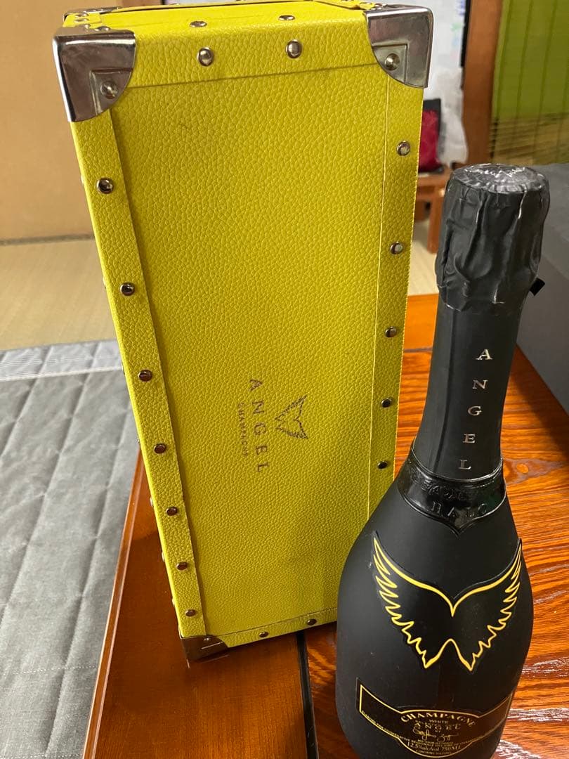 ANGEL HALO YELLOW シャンパン