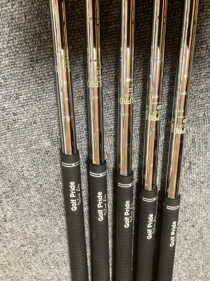 ダンガン7アイアンセットとドライバー