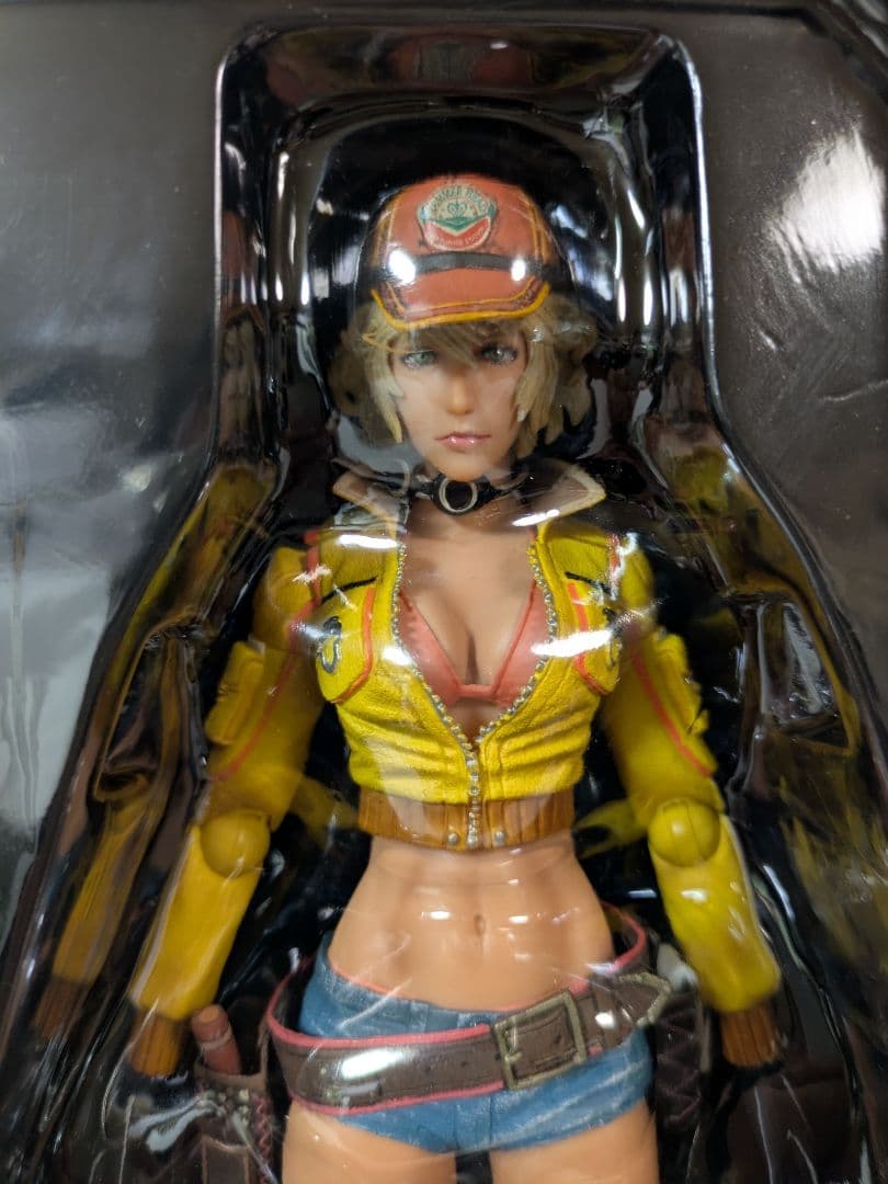 ファイナルファンタジーXV プレイアーツ改　シドニー・オールムフィギュア