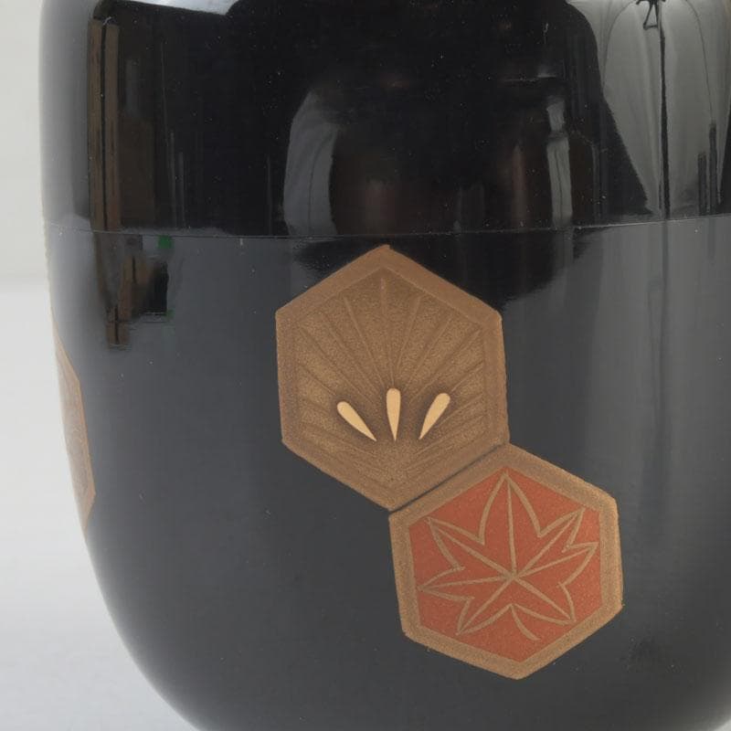 茶道具　中島楽堂作　亀甲花草蒔絵　中棗　共箱　V　9707