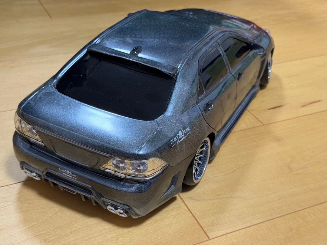 ラジコン 1/10 トヨタ 18クラウン ドリフト