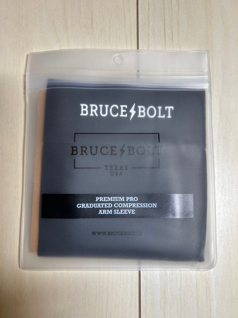 ブルースボルト アームスリーブ BRUCE BOLT Black L/XL