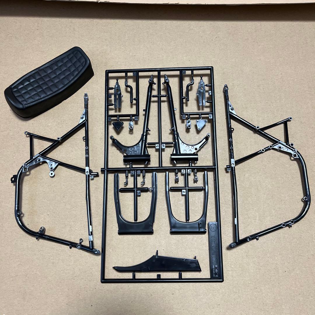 【未組み立て】タミヤ 1/6 ホンダ CB750 FOUR HONDA