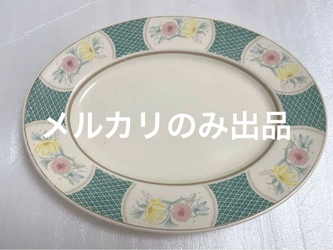 スージークーパー パネルスプレイオーバルプレート　30cm