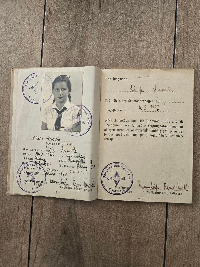第二次大戦頃実物　HJ ドイツ青年団　手帳