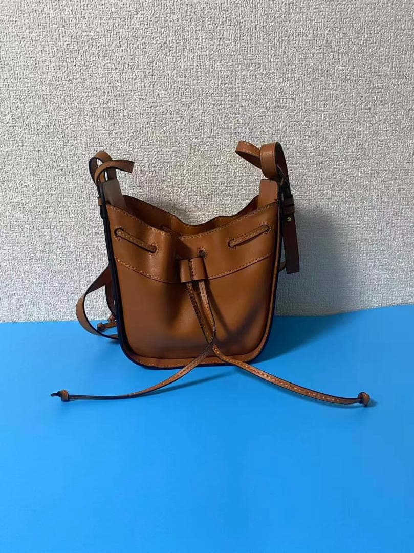 LOEWE ショルダーバッグ
