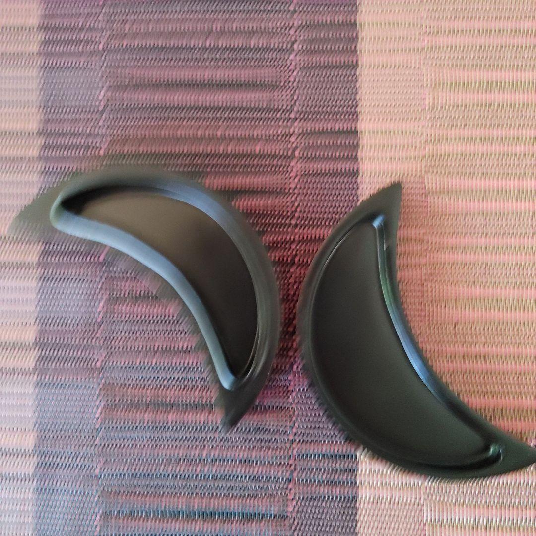 輪島塗　鈴虫蒔絵　三日月型香合