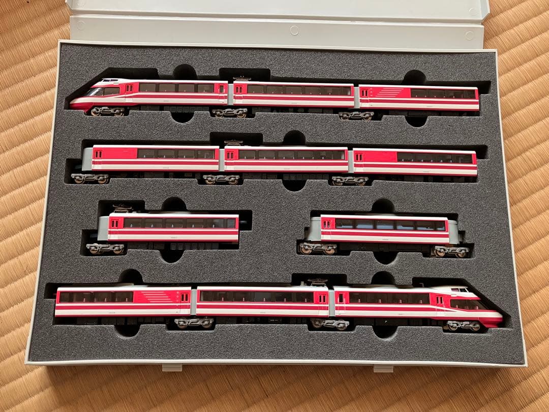 小田急ロマンスカー10000形HiSE