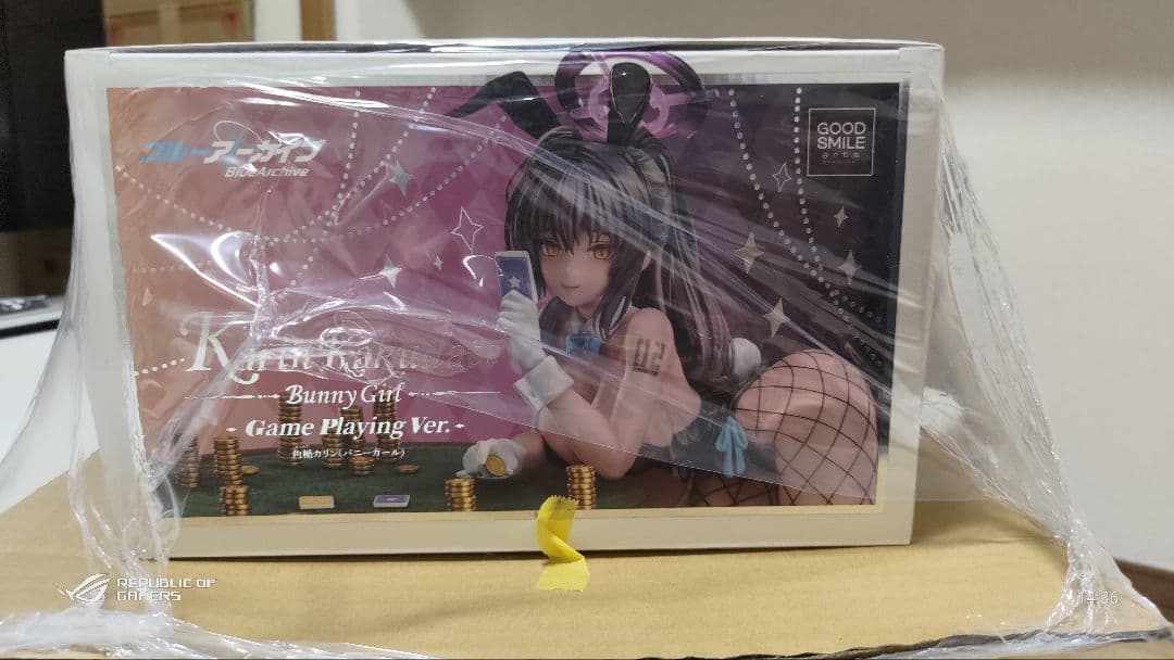 ブルアカ　一之瀬アスナ・角楯カリン　バニーガール　Game Playing