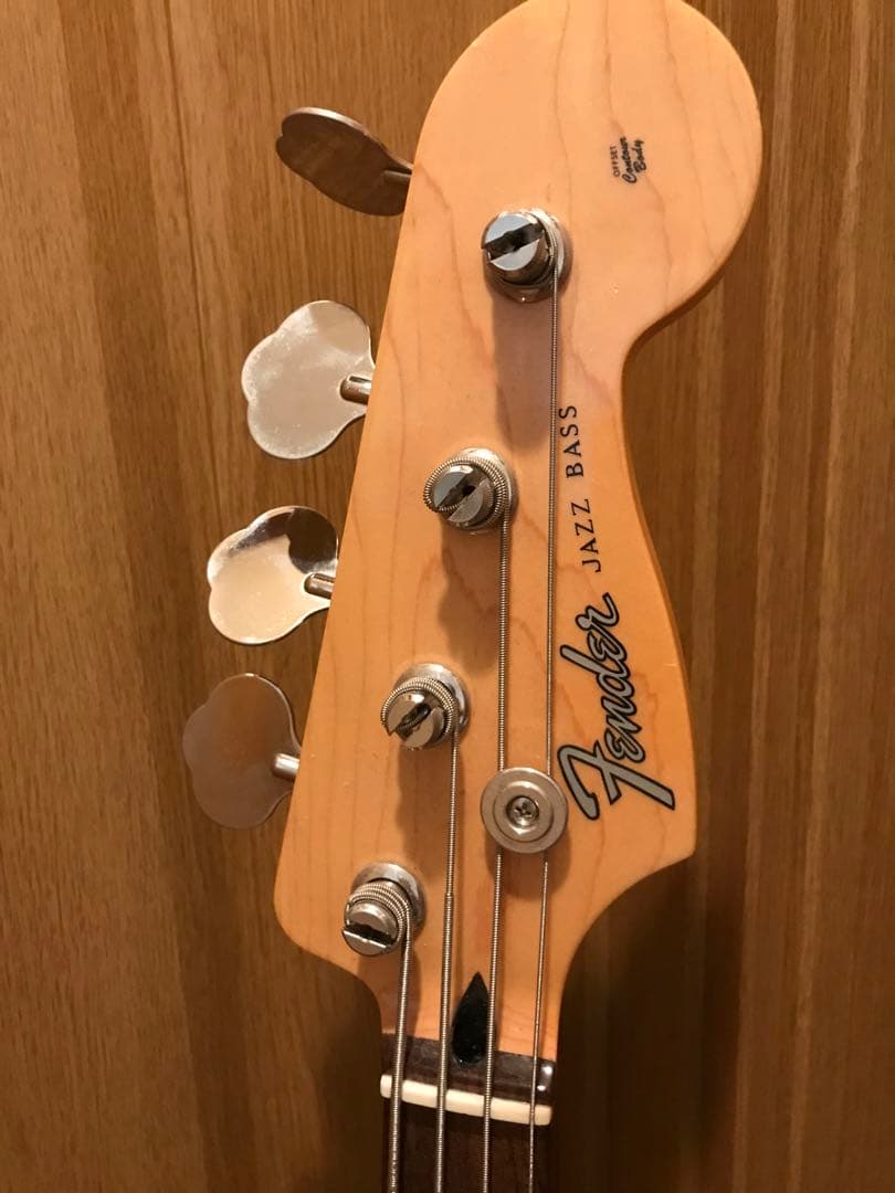 MADE IN JAPAN HYBRID II JAZZ BASS®