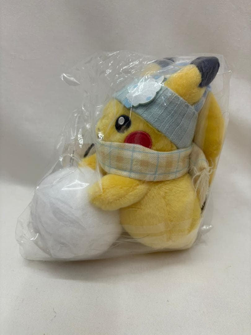 ポケモン ぬいぐるみ 雪だるま ポケモンセンター限定 ピカチュウ