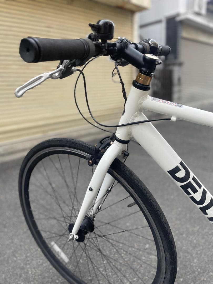 DESTINO クロスバイク ホワイト 700C オートライト