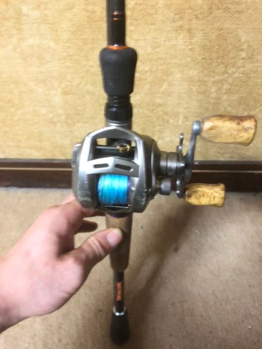 バスロッド　リール