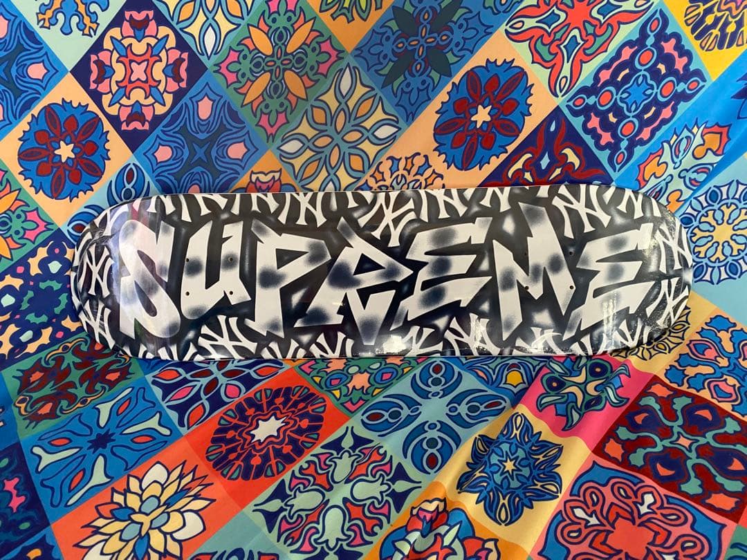 シュプリームスケボー