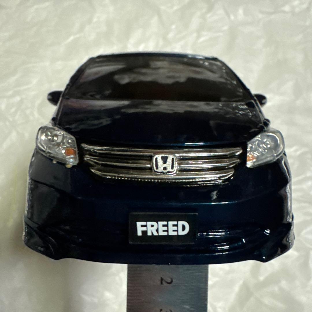 HONDA FREED プレミアムナイトブルー・パール