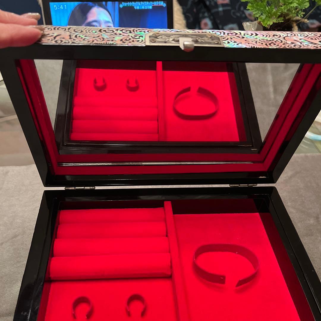 作家　漆器 ドラゴン模様の箱