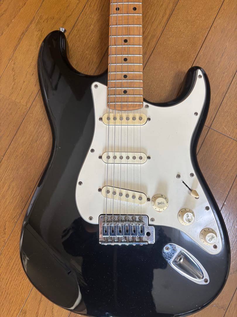 Black Rose メーカー不明ストラトキャスター完動品➕部品取り付き