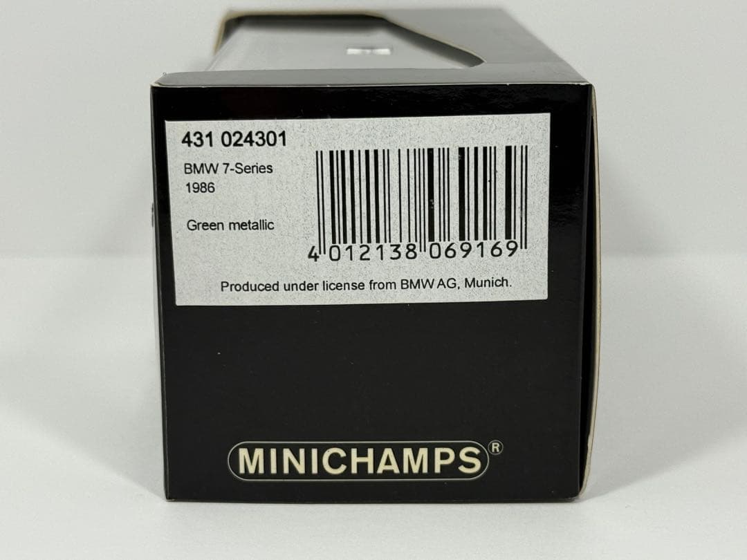 1/43  7シリーズ 7er 1986 グリーンメタリック