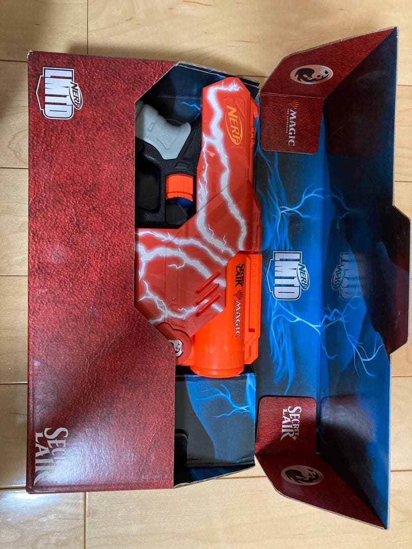 ナーフ　シェルストライク限定版