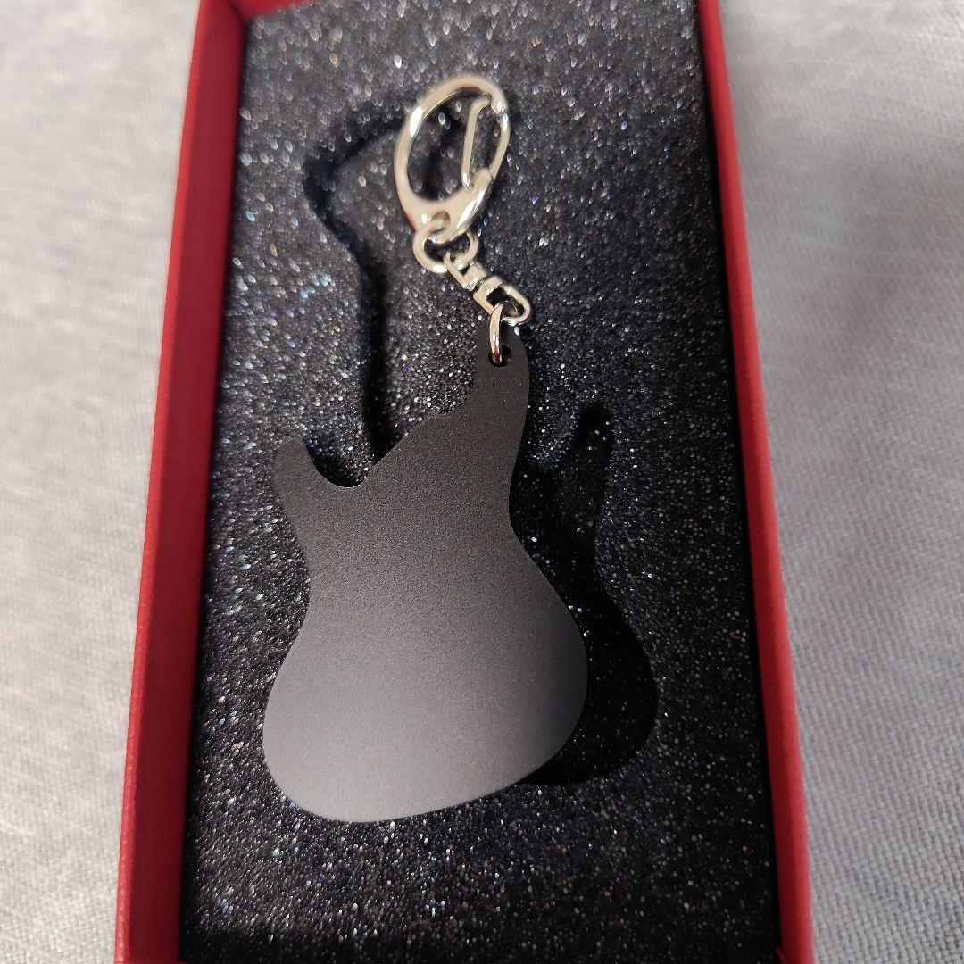 ふぁみ。Bass Body型キーホルダーA