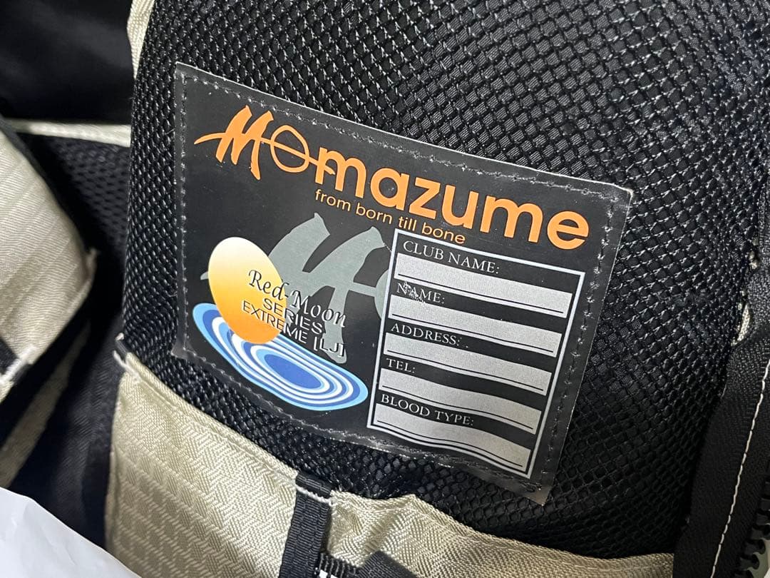 マズメ ゲームベスト レッドムーン 実釣未使用 美品