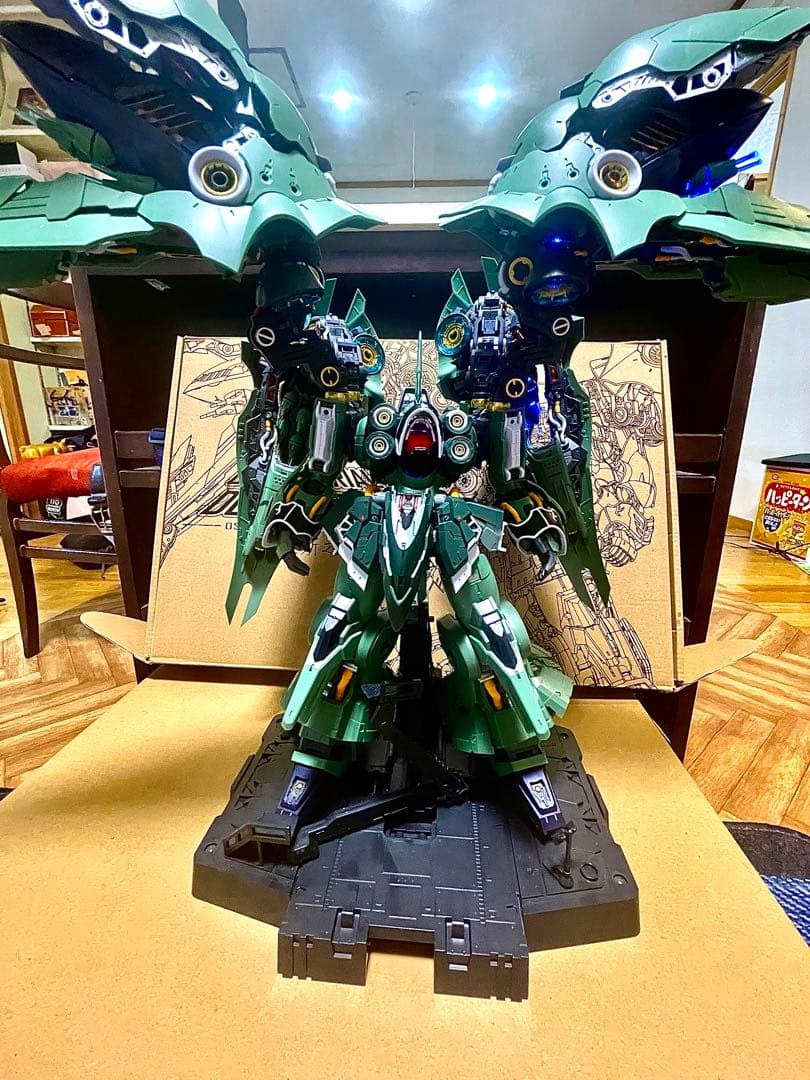 アクシズ社 エアリアル・ドミネーター　オシリスの翼　 海外製プラモデル