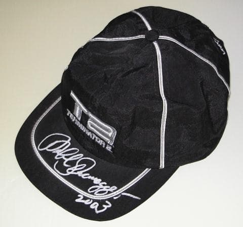 期間限定値下げ！アーノルド・シュワルツエネッガー　直筆サイン