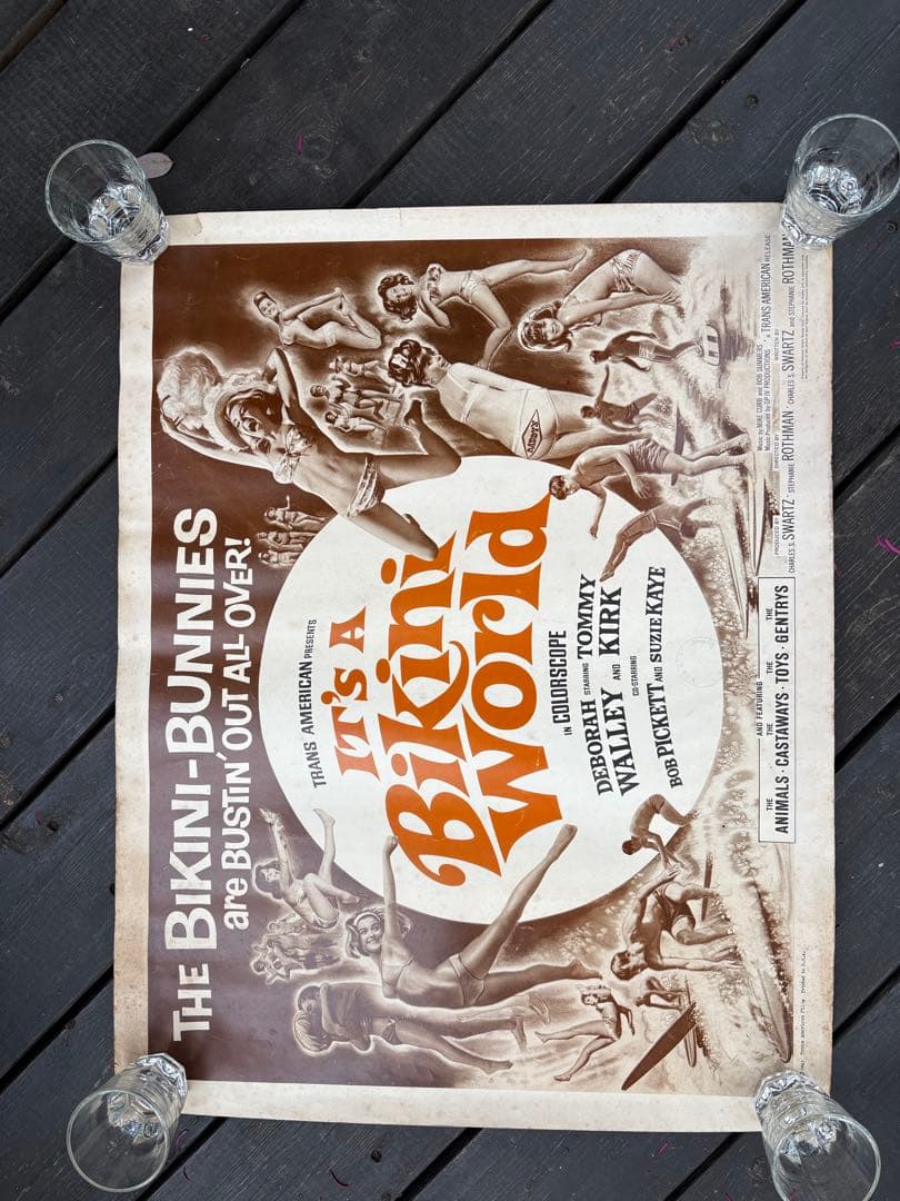 It's a Bikini World ビンテージポスター