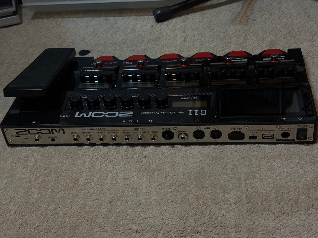 ZOOM G11　Multi Effecter マルチエフェクター　ズーム