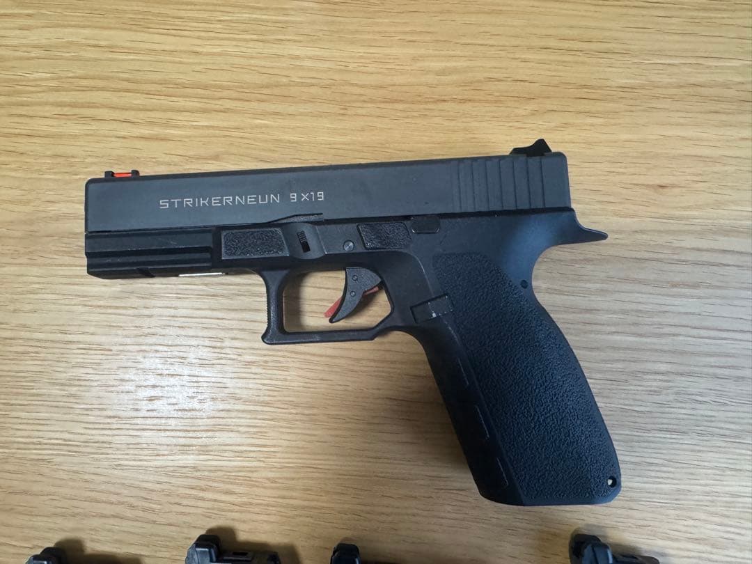 【セール値下げ中】STRIKERNENUN Co2 ガスガン