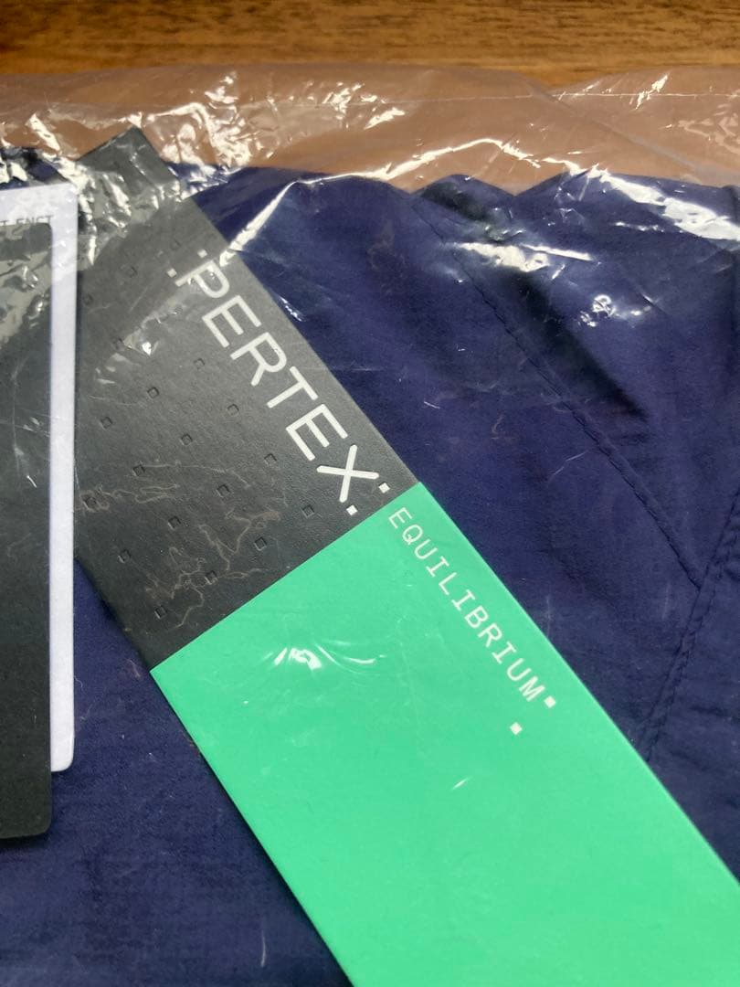 【新品未使用】ダイワ DJ-5025 PERTEXポケッタブルフーディ Lサイズ