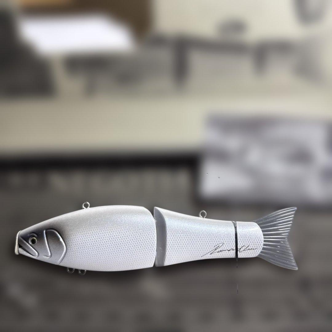 【新品・未使用】ロマンメイド　ネゴシエーターカスタム　オーラ