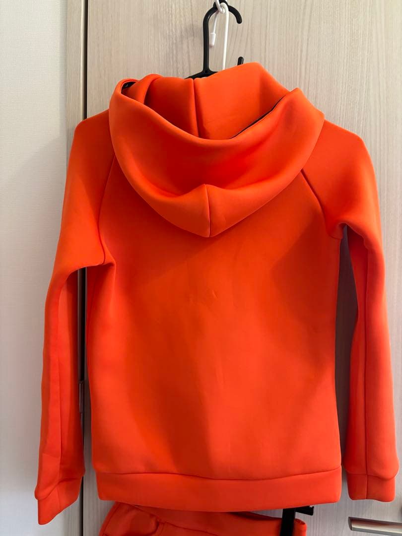 美品 アディダスゴルフ ブラッドオレンジ セットアップ