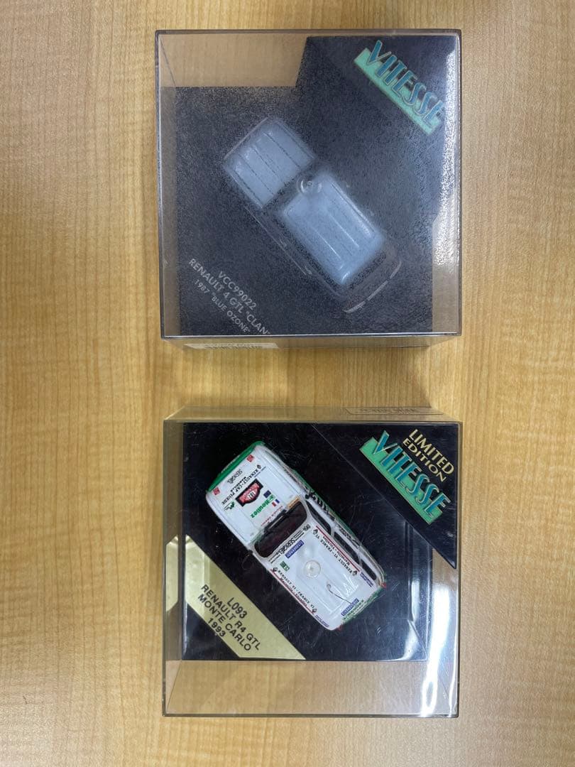 VITESSE RENAULT R4(ルノーキャトル) 2台まとめて出品します