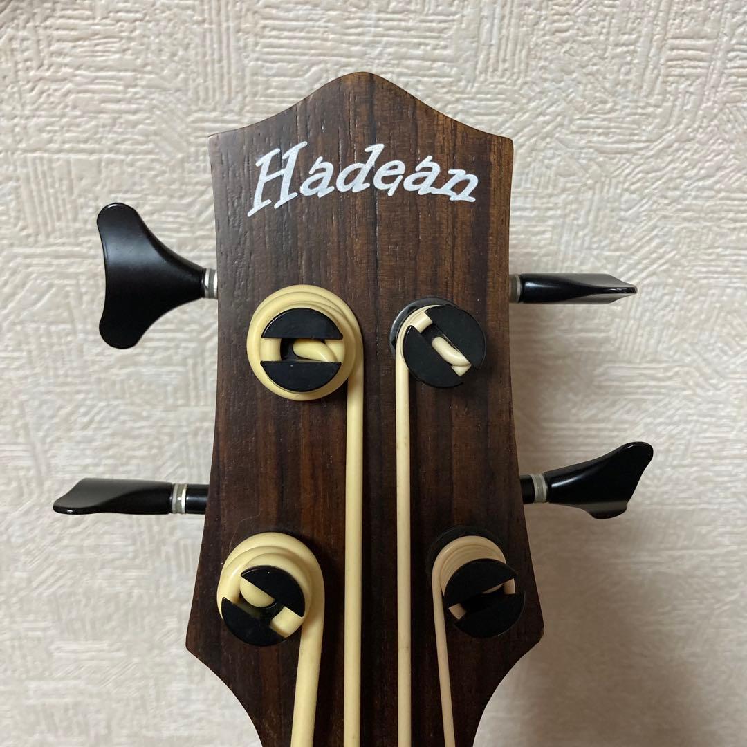 Hadean ウクレレベース　ハードケース付き