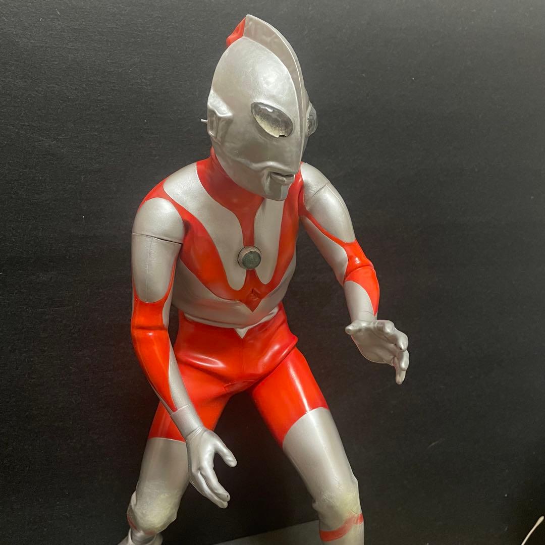 海洋堂ウルトラマン リペイント完成品