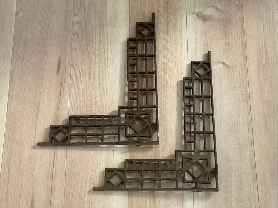 ヴィンテージ　アングル　L字型棚受け　アイアンブラケット　古鉄　古道具