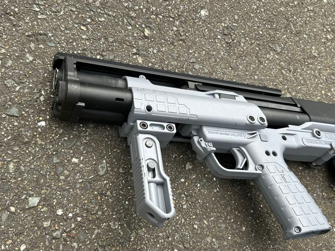 東京マルイ KSG ガスショットガン（塗装 サラマンダー装着 動作未確認