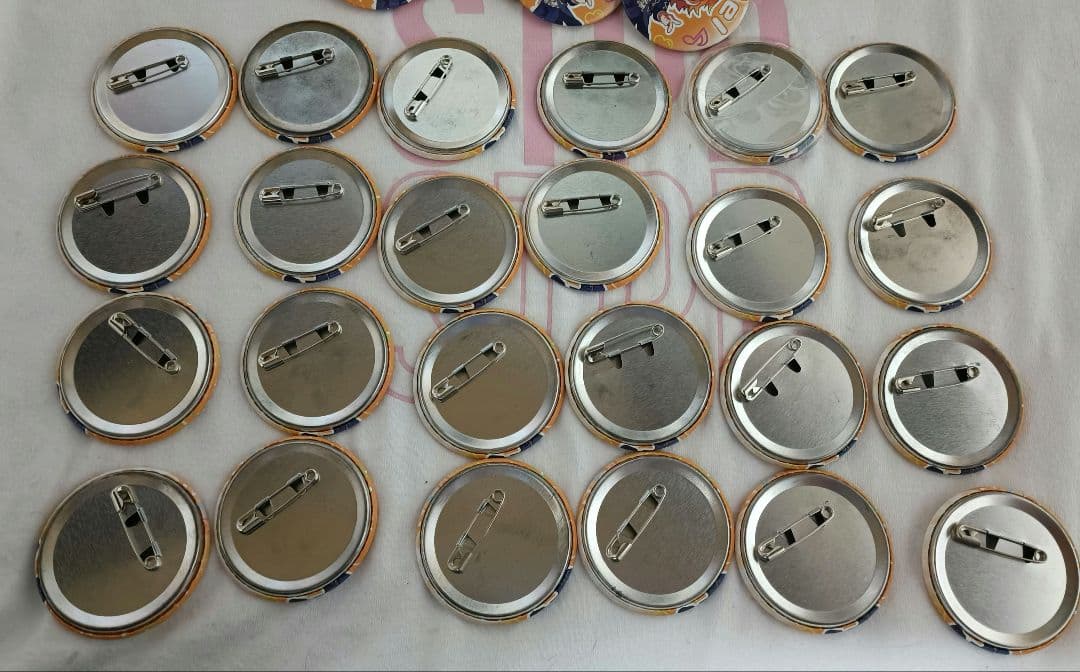 すとぷり　ジェルくん　缶バッチ　2021　new year デフォ　にゅーいやー