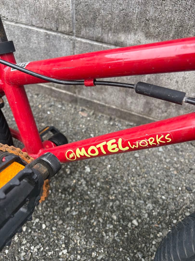 土日祝直接引き取りのみ　ARES BIKES STN BMX バイク