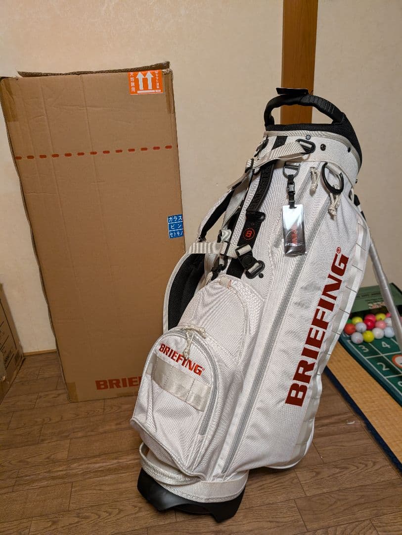 ブリーフィングゴルフキャディバッグ 限定CR-4 ホリデーコレクション 白×赤