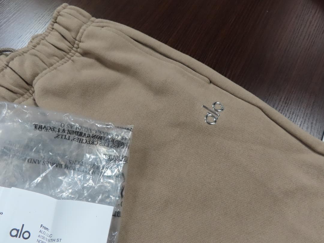未使用 正規aloyoga Accolade ストレートレッグ スウェットパンツ